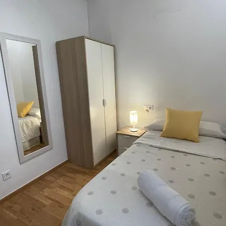 Continental Gandia - Private Rooms Tv Esterno foto