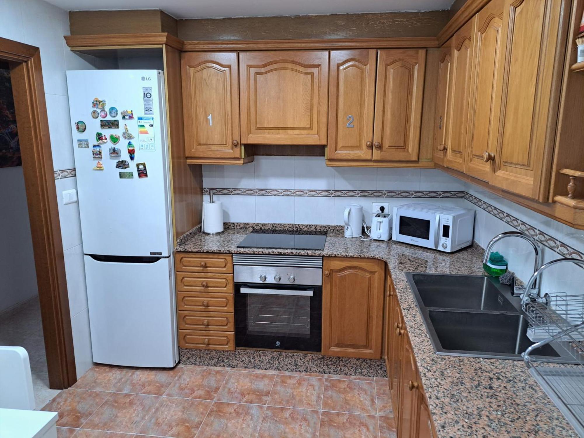 Homestay Continental - Private Tv